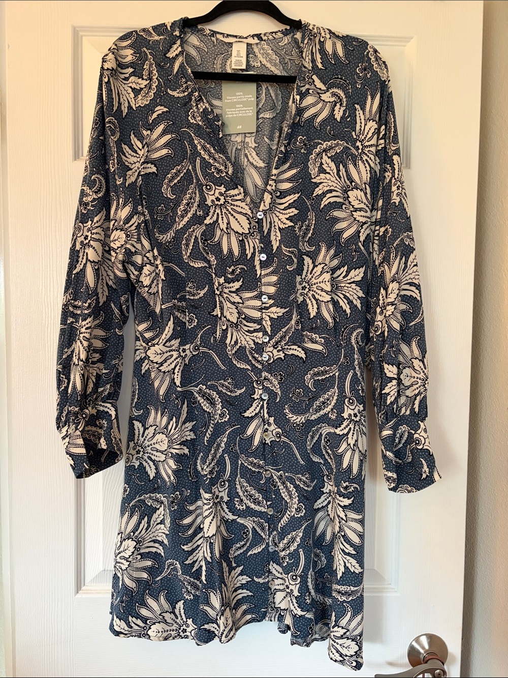 NWT H&M Viscose short flare dress. Size L